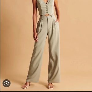Tailored Lightweight Drapey Wide Leg Pant